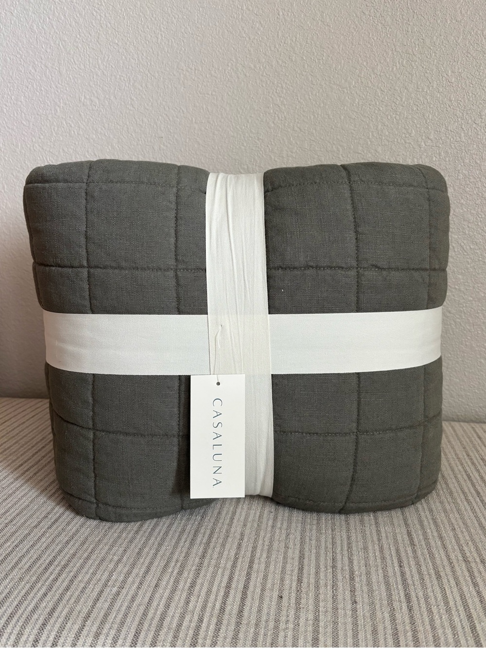 NWT King Heavyweight Linen Blend Quilt Olive Green - Casaluna